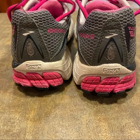 Brooks Ravenna 5 Athletic Running Sneakers Size 9 - Picture 8 of 10
